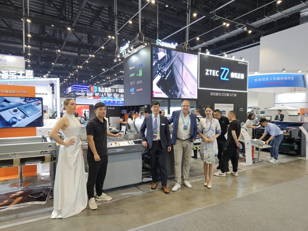 KOMFI | Sagitta 76 na čínském trhu